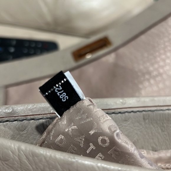 Lovely Kate Spade Purse - Picture 7 of 12